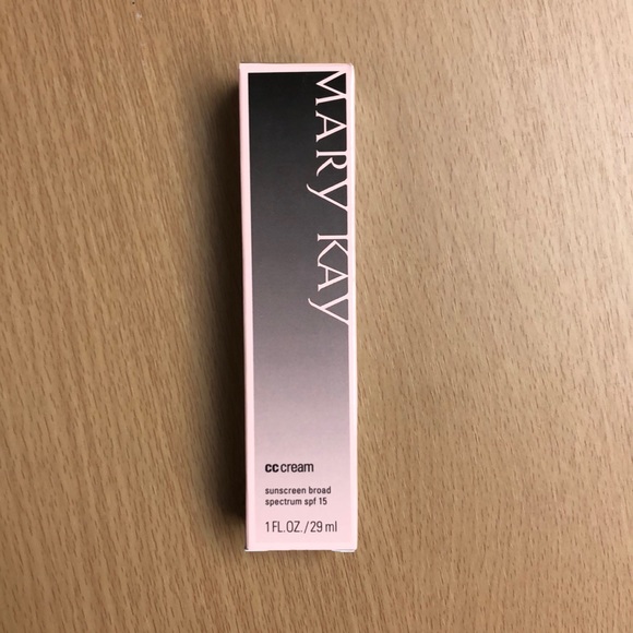 | Mary Kay | CC Cream Very Deep. - Picture 1 of 5